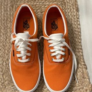 Men’s new orange vans
